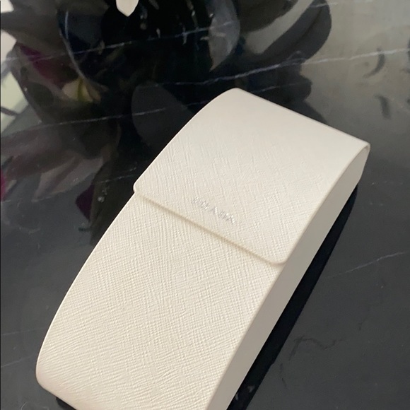 Prada sunglasses(made in Italy) main image 4